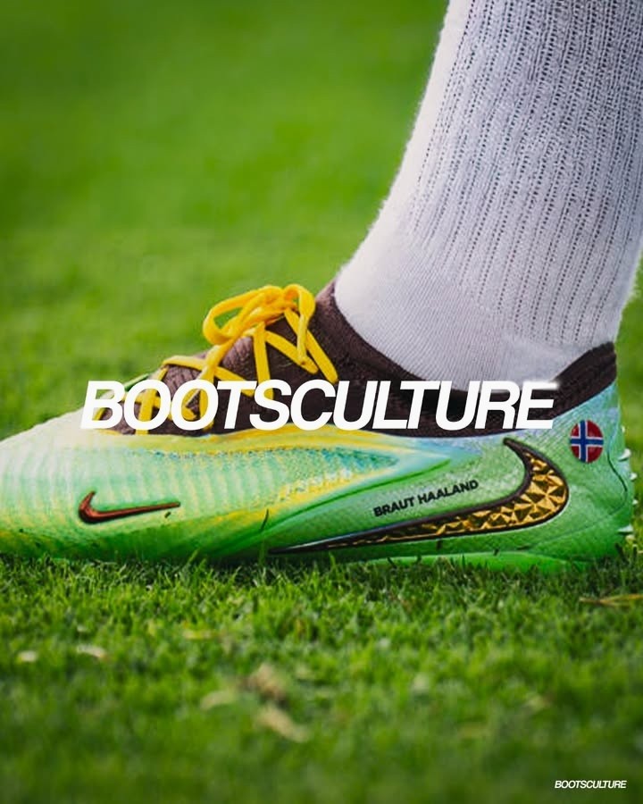 Erling Haaland wearing Travis Scott x Nike Phantom 6 Cactus Jack cleats on a training pitch